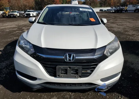 2018 Honda Hr-V Lx z USA, uszkodzony, nr VIN 3CZRU6H35JM717211